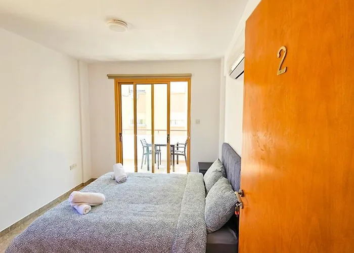 Central City Rooms * ラルナカ